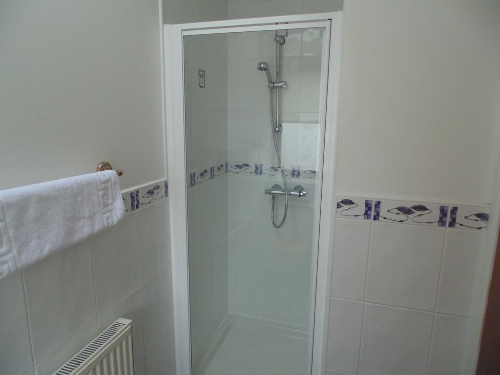 אדינבורו Cedar Inn מראה חיצוני תמונה