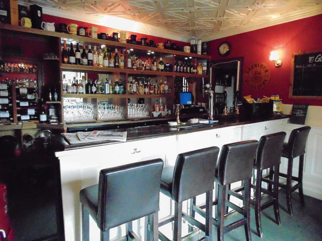 אדינבורו Cedar Inn מראה חיצוני תמונה