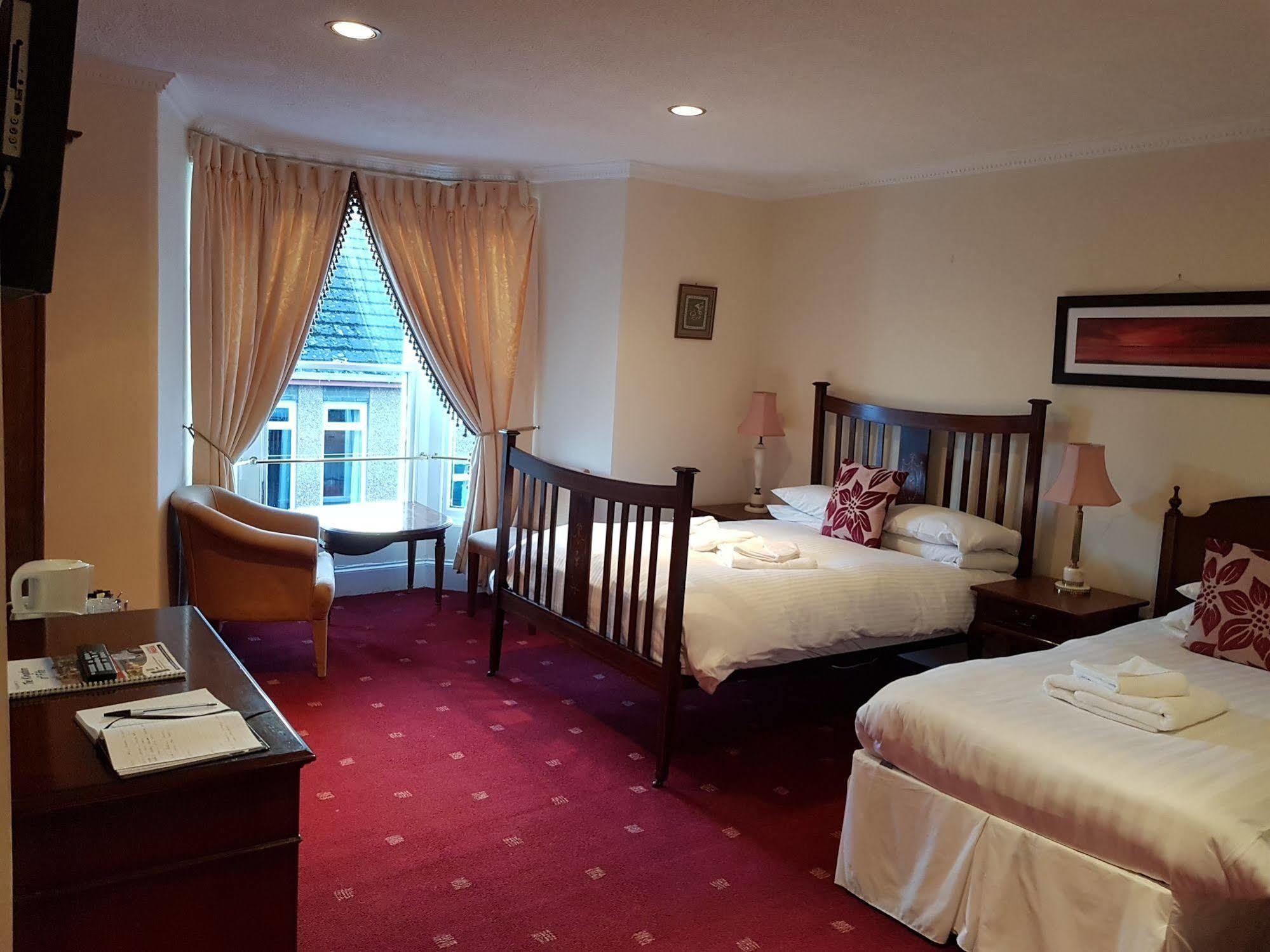 אדינבורו Cedar Inn מראה חיצוני תמונה